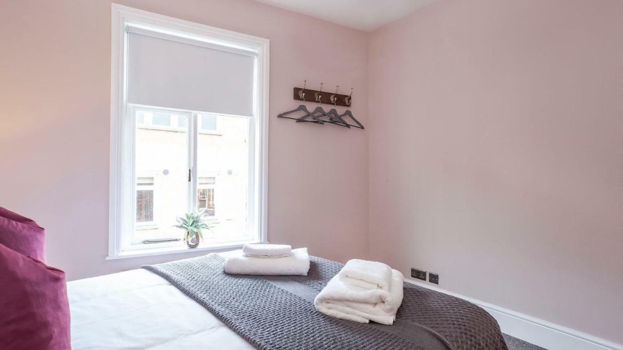 Stylish And Most Central 2 Bed -Free Parking York Bagian luar foto